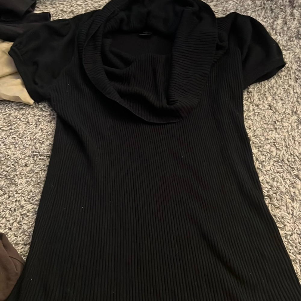 Knit short sleeve turtle neck